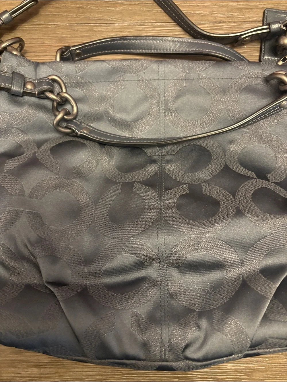 Coach Black Signature Jacquard Shoulder Bag with Chain Accents - Picture 2 of 9